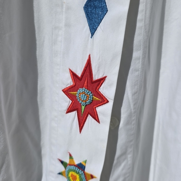 Colorful Embroidered White Button Down Shirt - Picture 4 of 5
